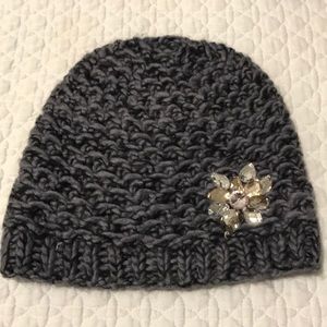 NWOT Knitted toque with embellished gems